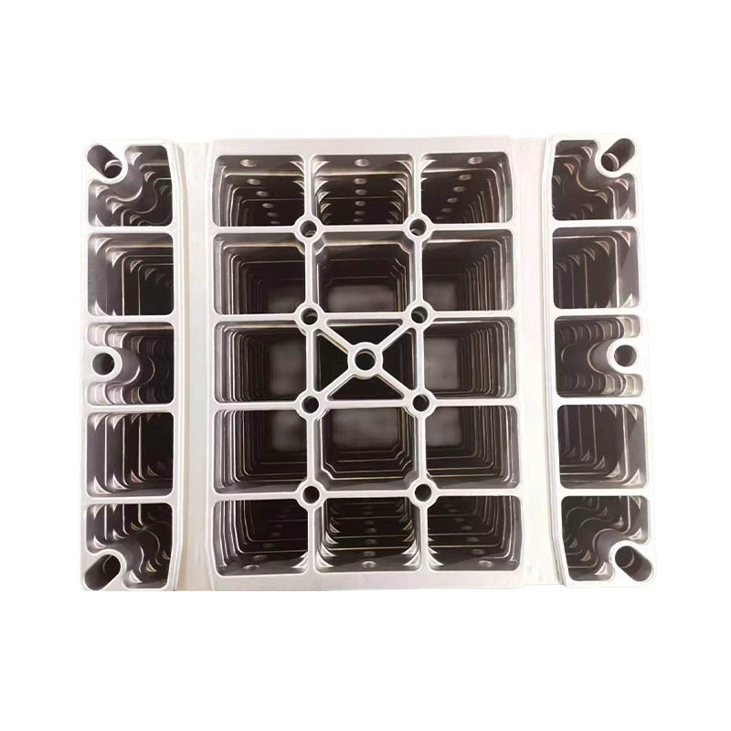 What specific characteristics of heat-resistant steel make it the ideal material for manufacturing precision casting trays?